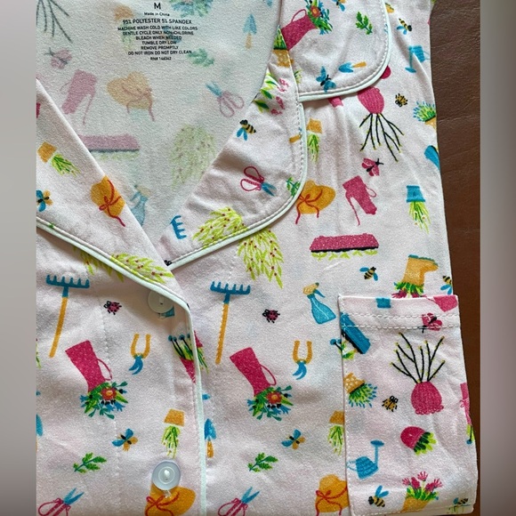 BNWT! Unbranded Sample, “the garden club” short sleeve, capri, PJs, pale pink - Picture 6 of 13